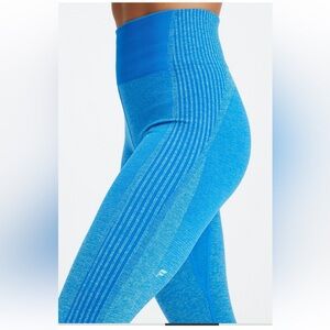 XL FABLETICS SEAMLESS LEGGINGS